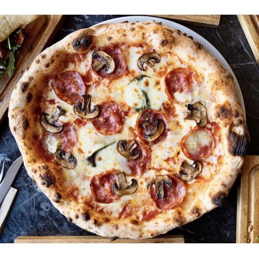 MILANESE (Fior di latte,salami,fresh basil,mushrooms & gorgonzola